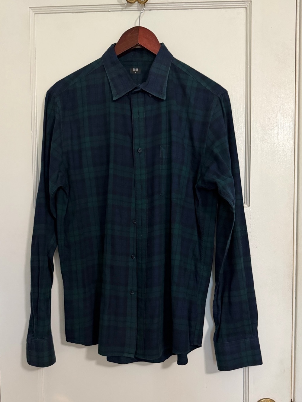 ✔️Uniqlo Green & Navy Plaid Long-Sleeve Button-Down Shirt 👕